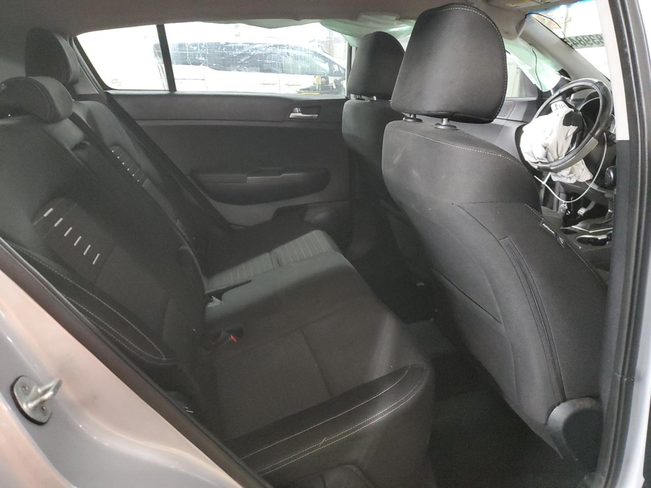 2022 Kia Sportage - Image 11