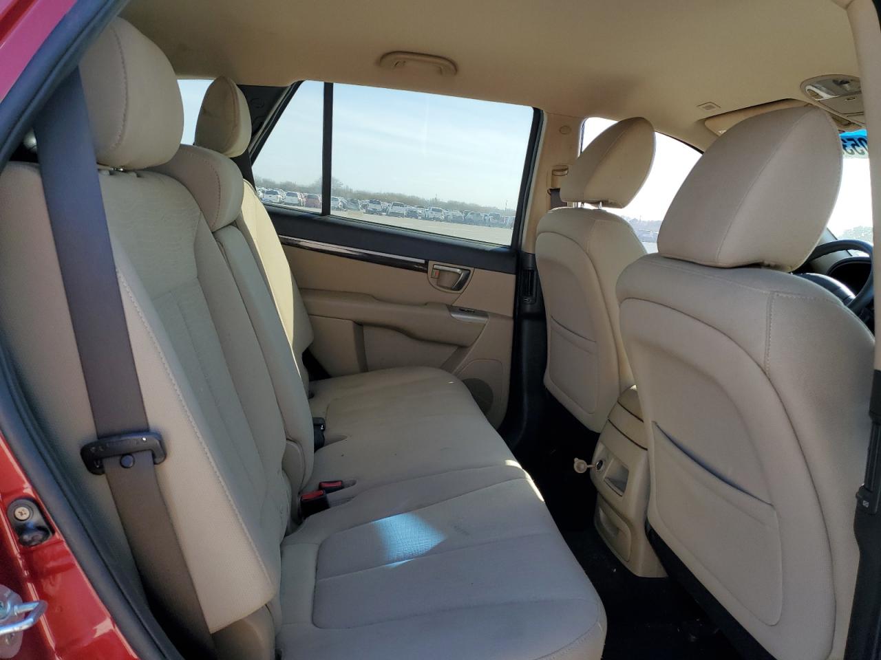 2011 Hyundai Santa Fe - Image 11