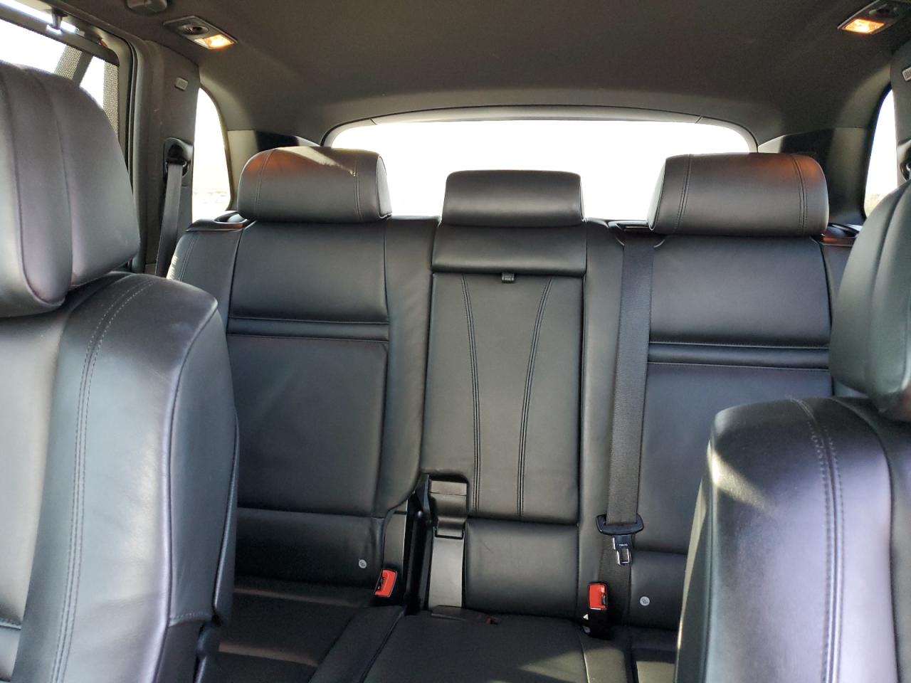 2010 BMW X5 - Image 10