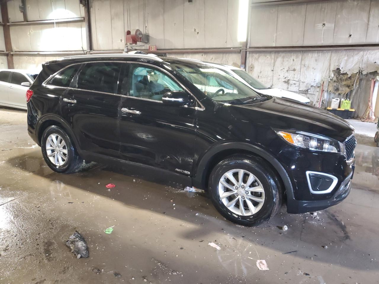 2018 Kia Sorento - Image 4