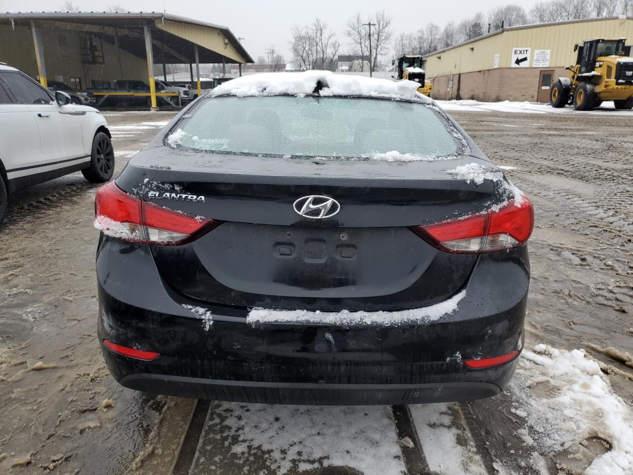 2016 Hyundai Elantra - Image 6