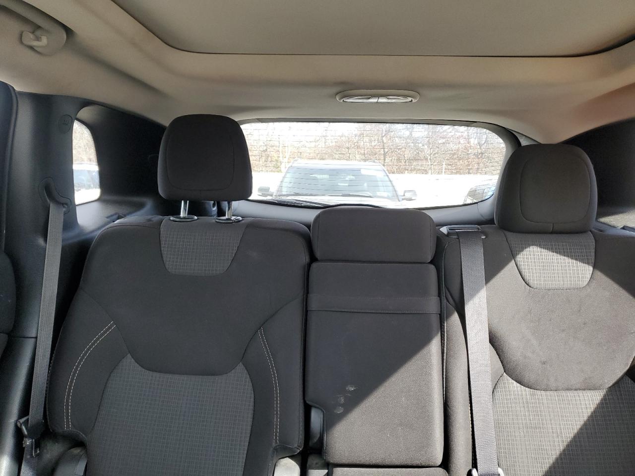 2016 Jeep Grand Cherokee - Image 10