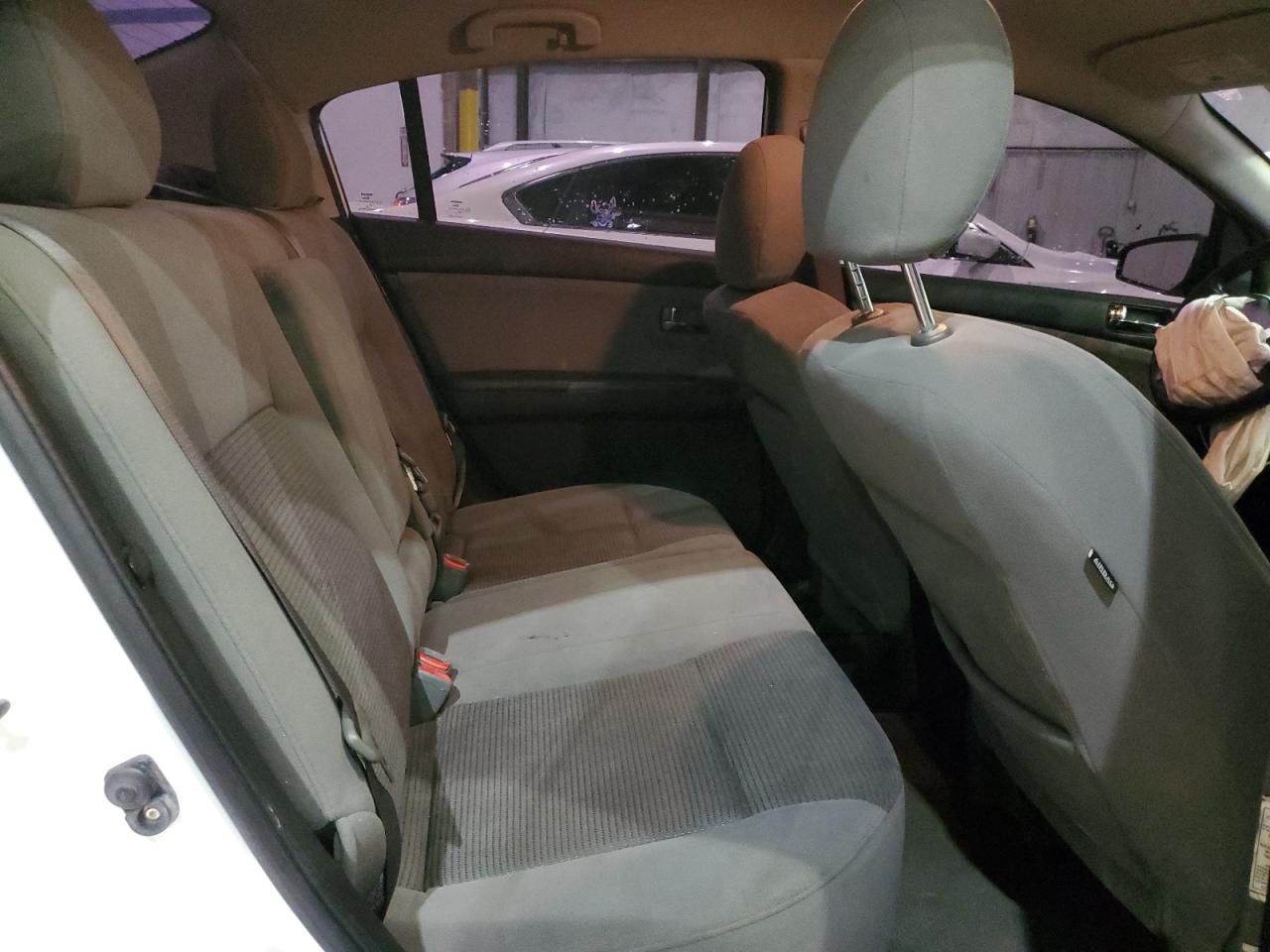 2012 Nissan Sentra - Image 10