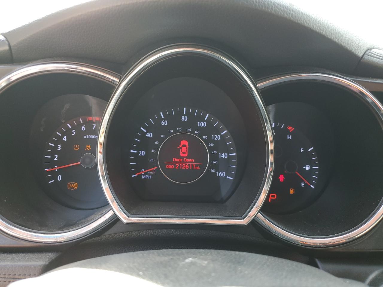 2011 Kia Optima - Image 9