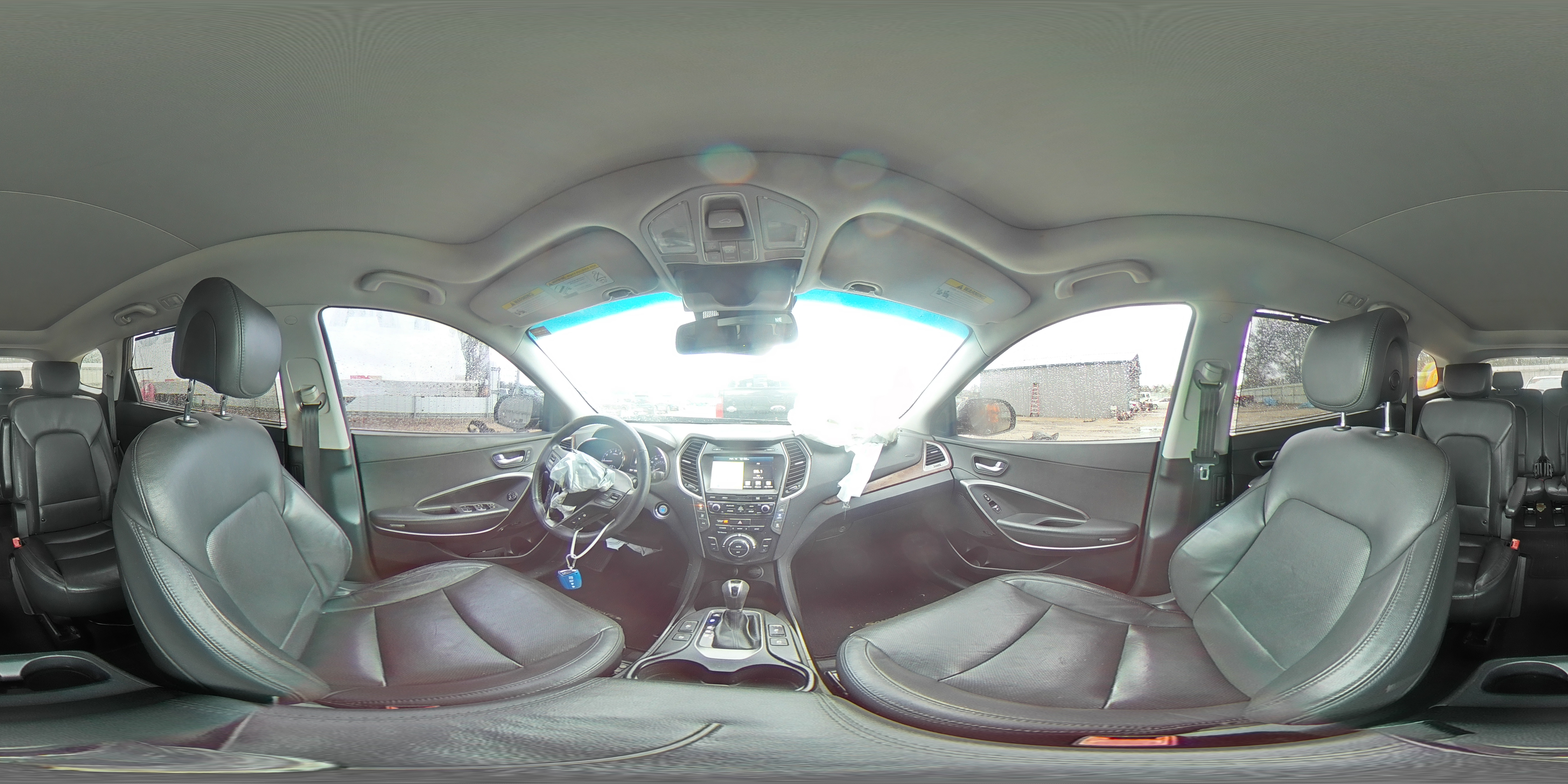 2017 Hyundai Santa Fe - Image 14