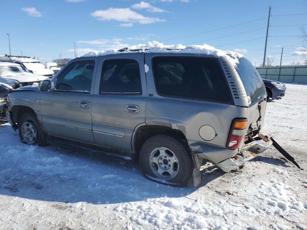 2001 Chevrolet Tahoe - Image 2