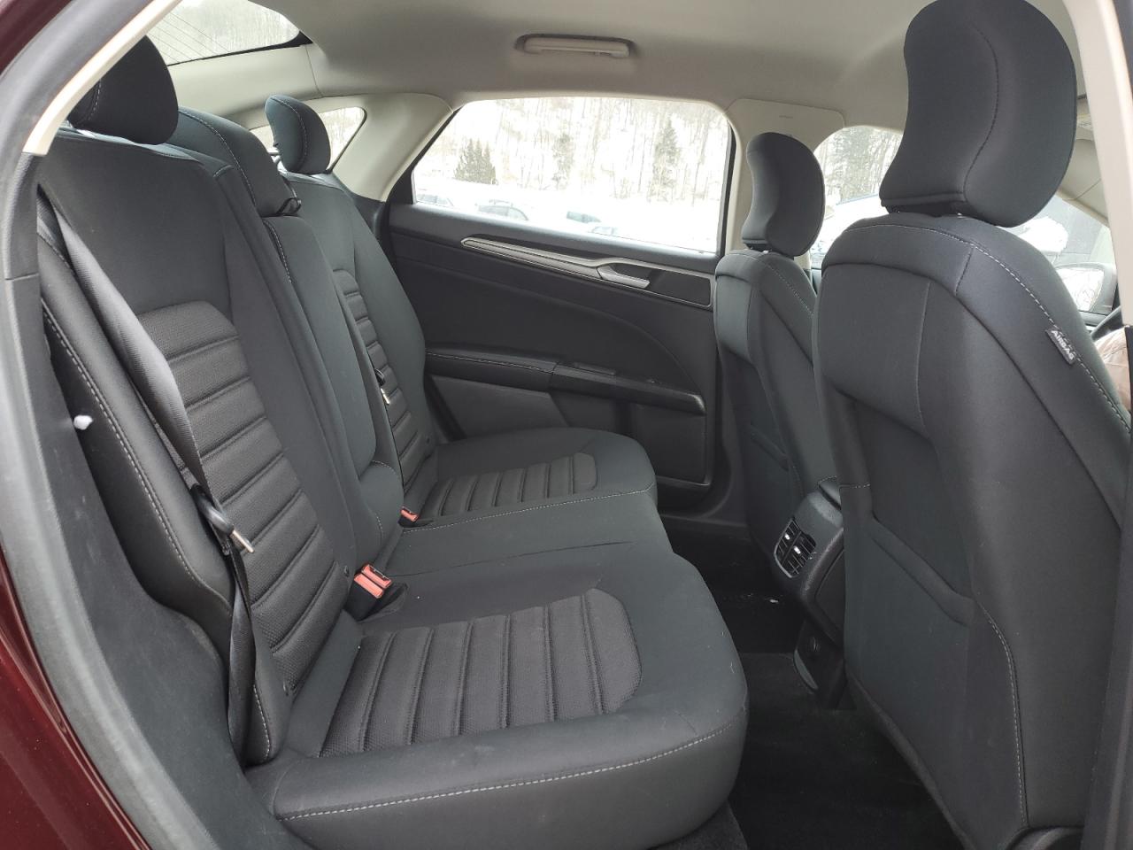 2018 Ford Fusion - Image 11
