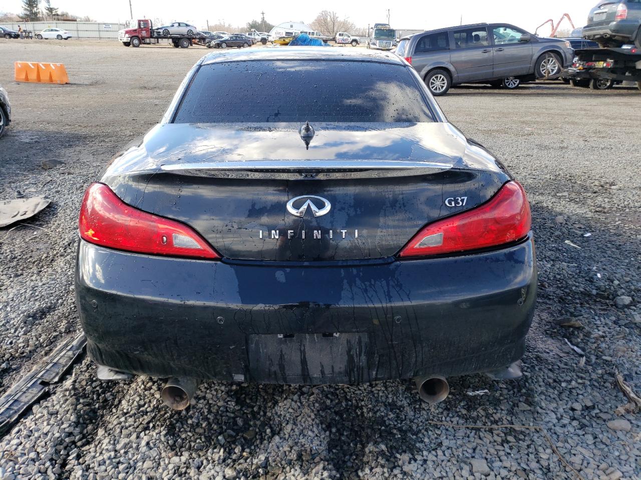 2011 Infiniti G - Image 6