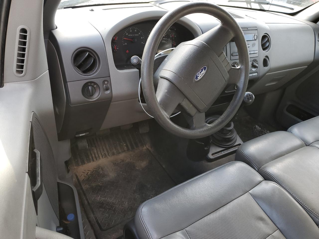 2005 Ford F-150 - Image 8