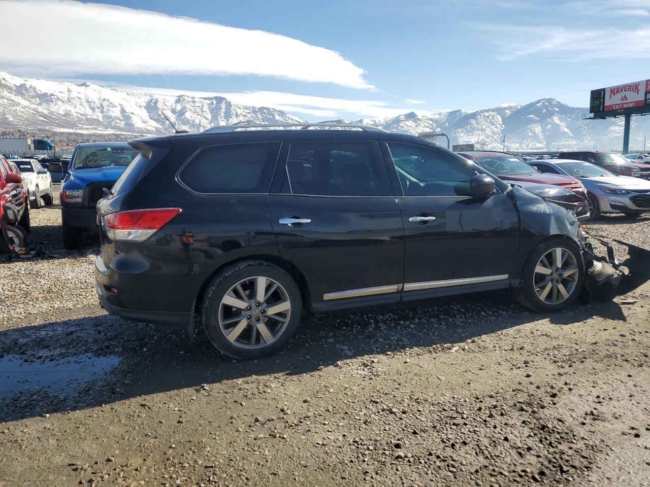 2014 Nissan Pathfinder - Image 3