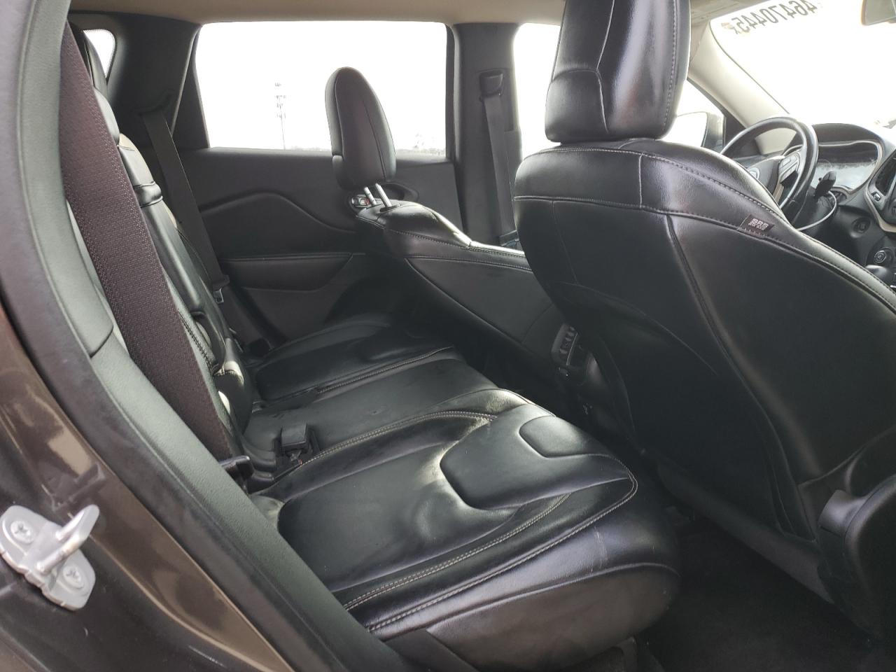 2014 Jeep Grand Cherokee - Image 11