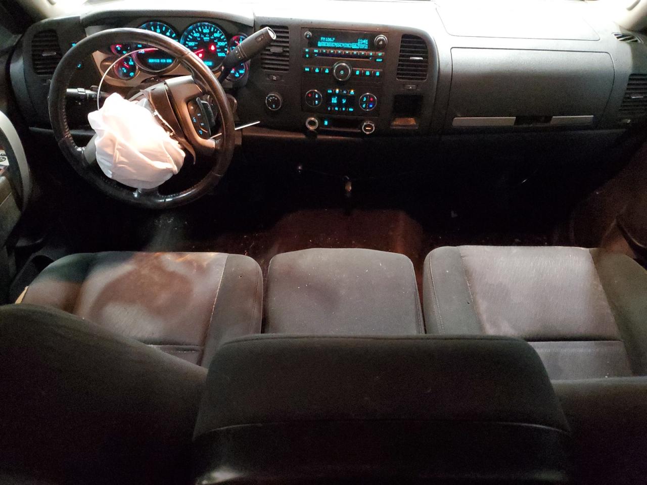 2010 Chevrolet Silverado - Image 8