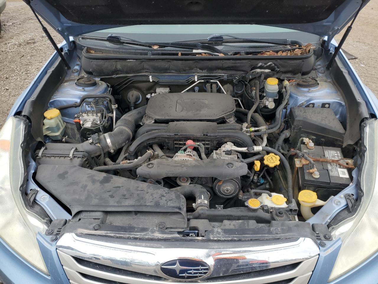 2011 Subaru Outback - Image 12