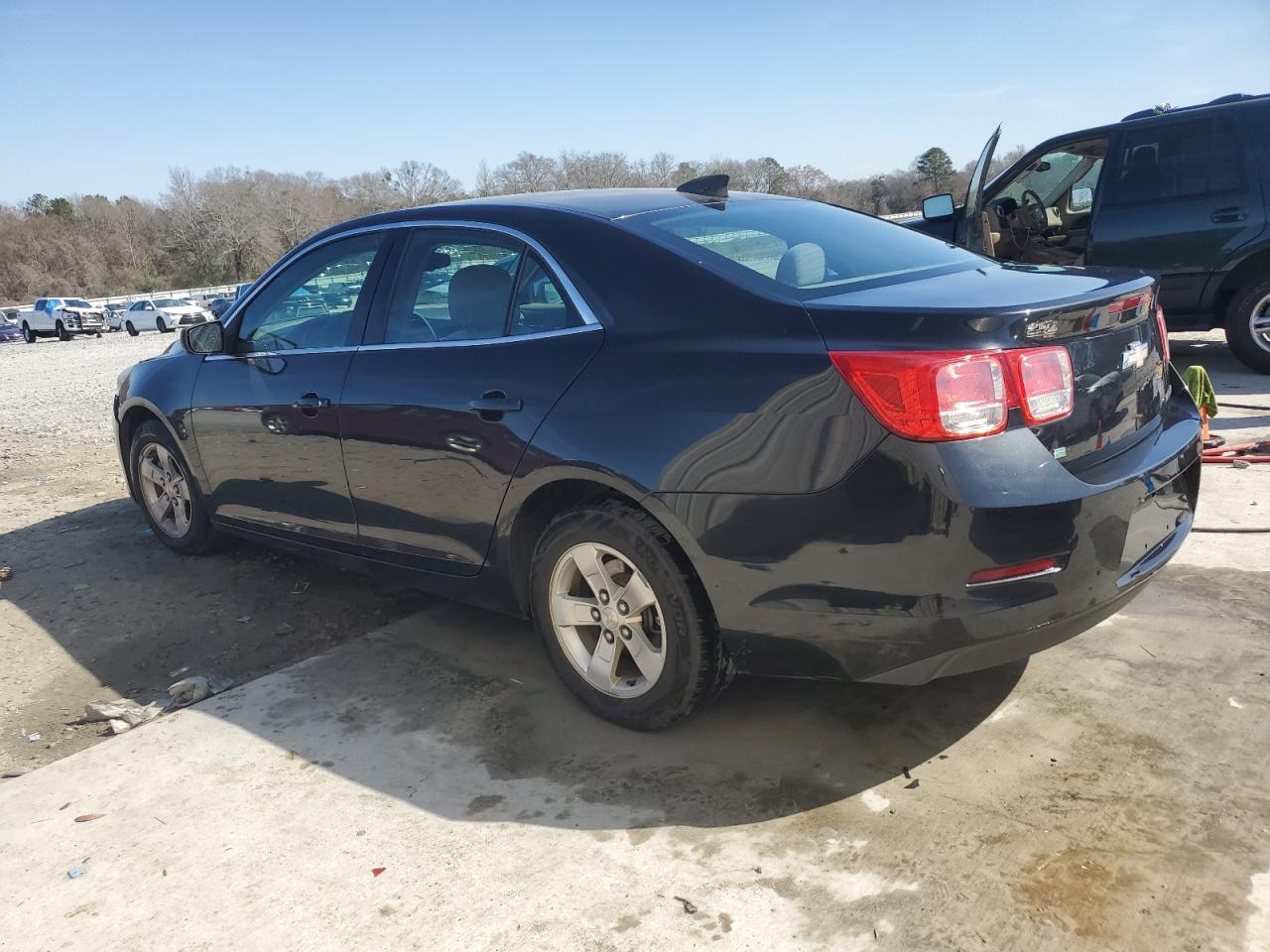 2015 Chevrolet Malibu - Image 2