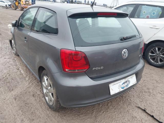 2010 VOLKSWAGEN POLO SE TD