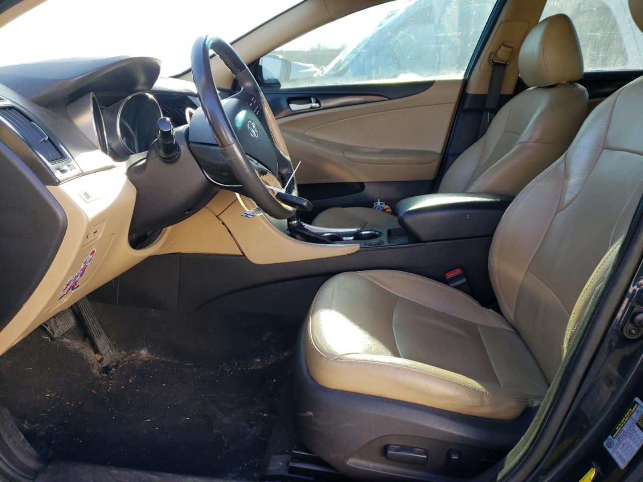 2012 Hyundai Sonata - Image 7