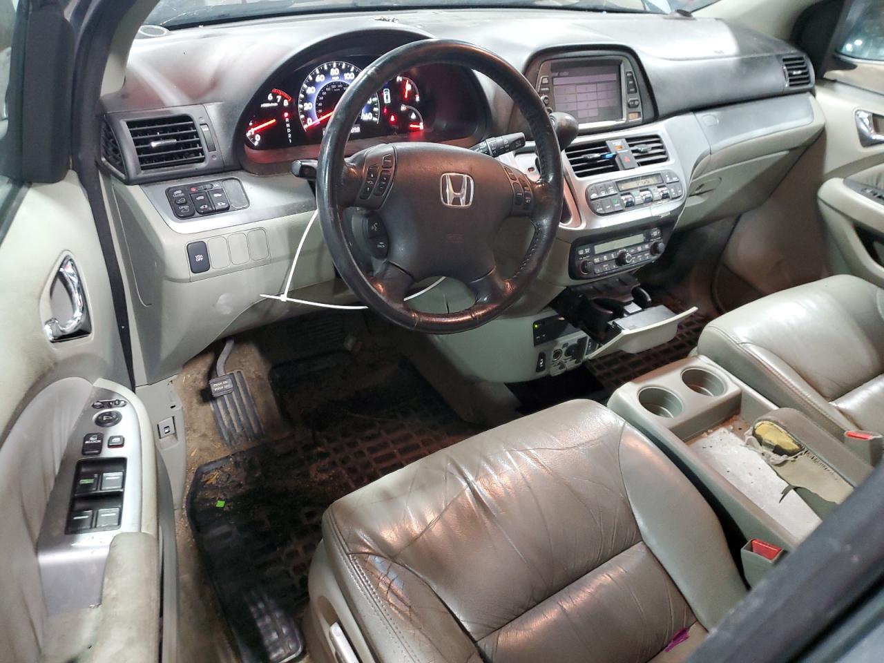2008 Honda Odyssey - Image 8