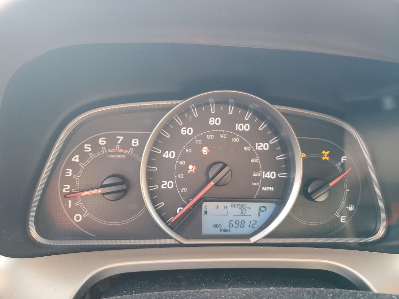 2015 Toyota RAV 4 - Image 9