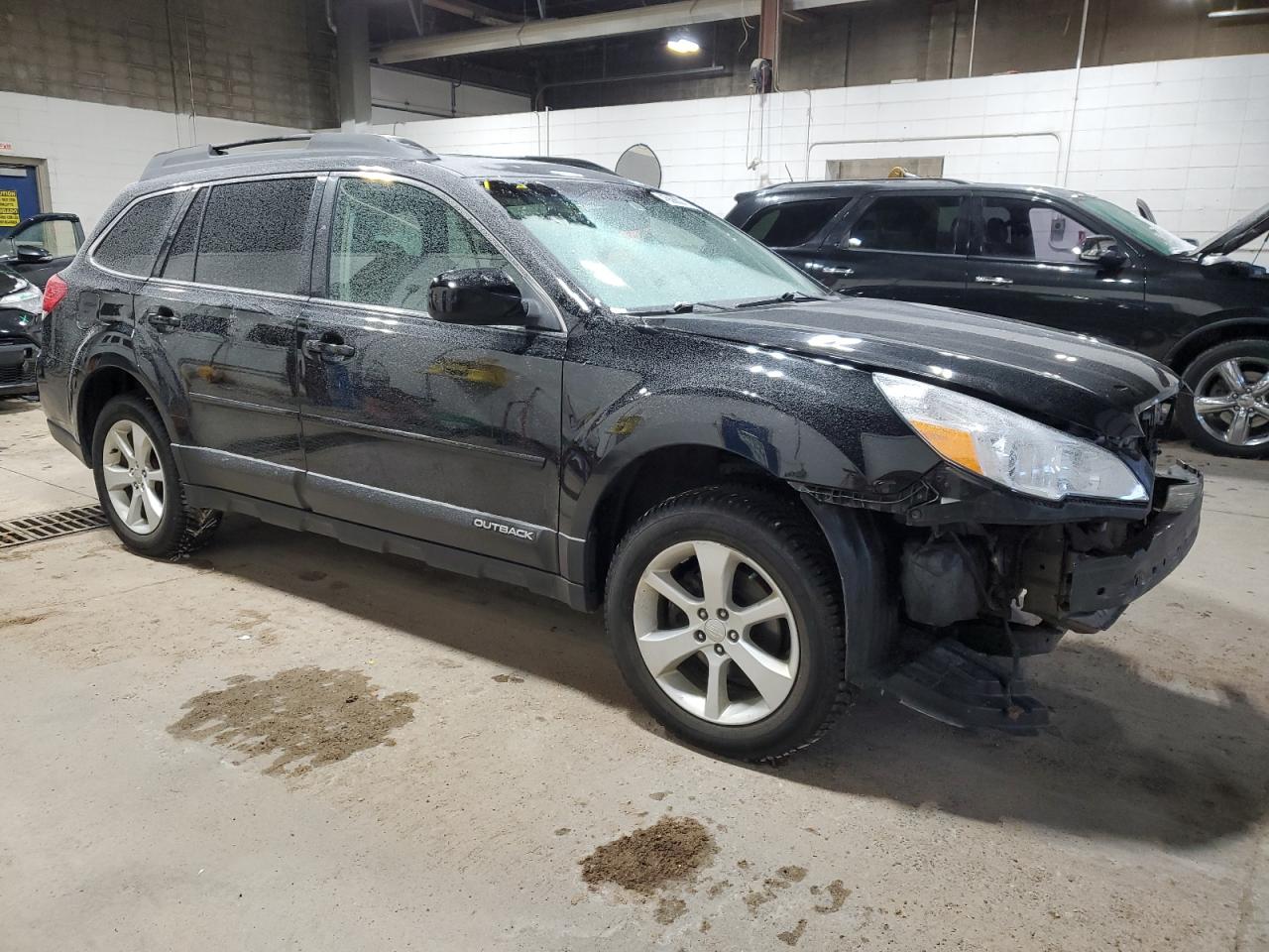 2014 Subaru Outback - Image 4