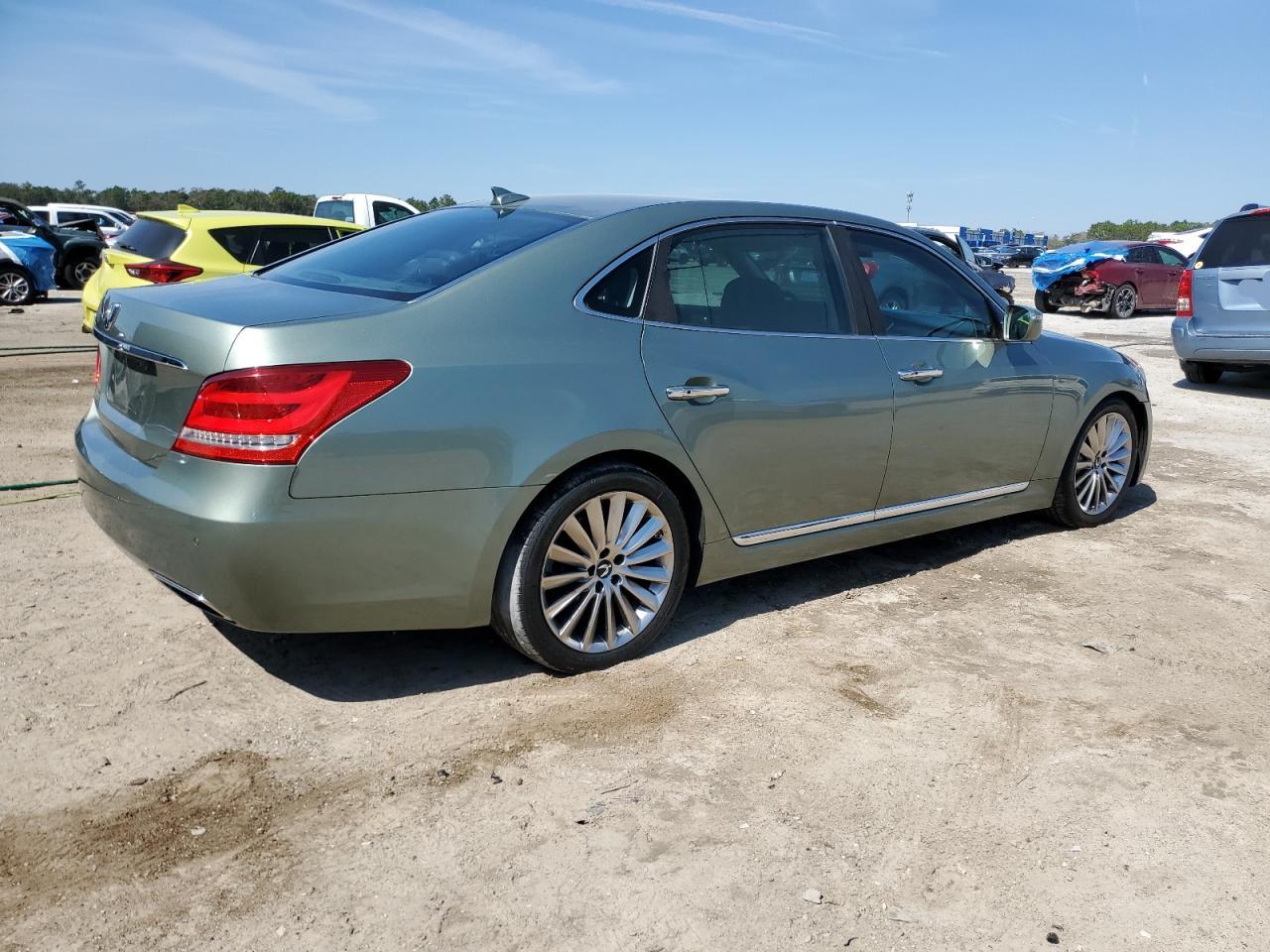 2015 Hyundai Equus - Image 3