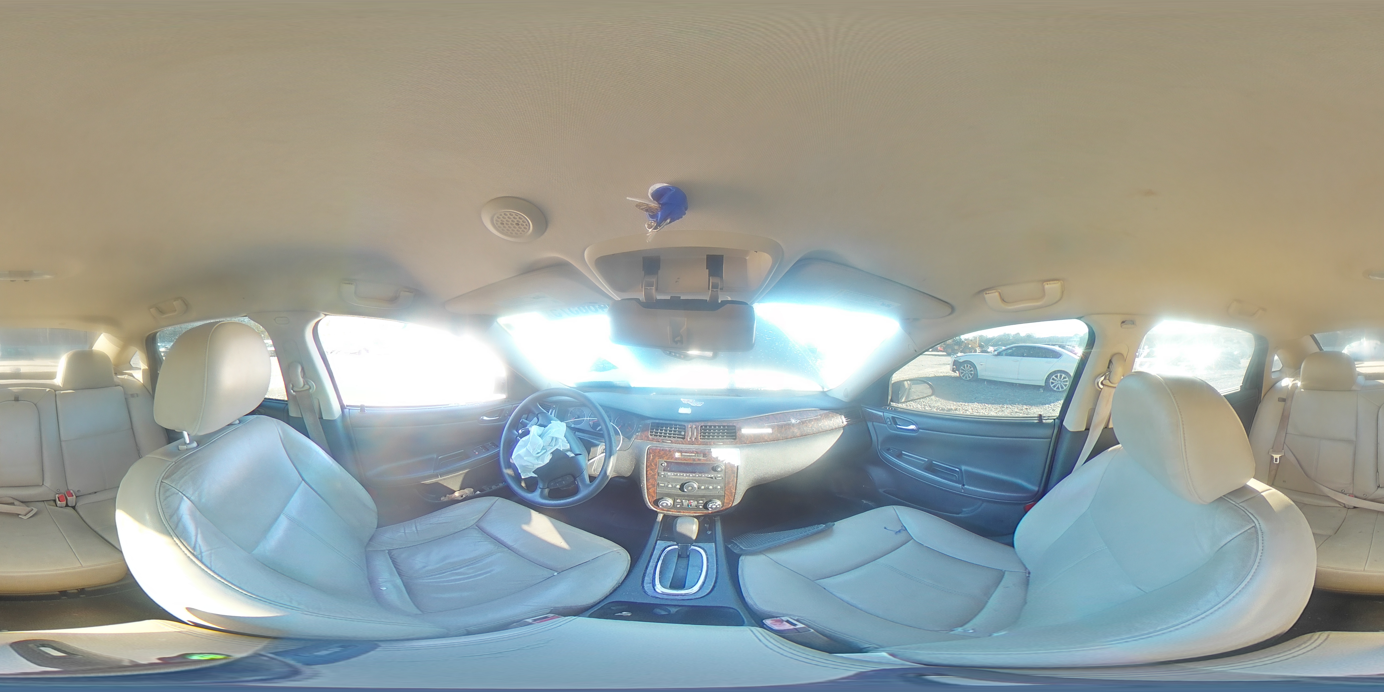 2016 Chevrolet Impala - Image 13