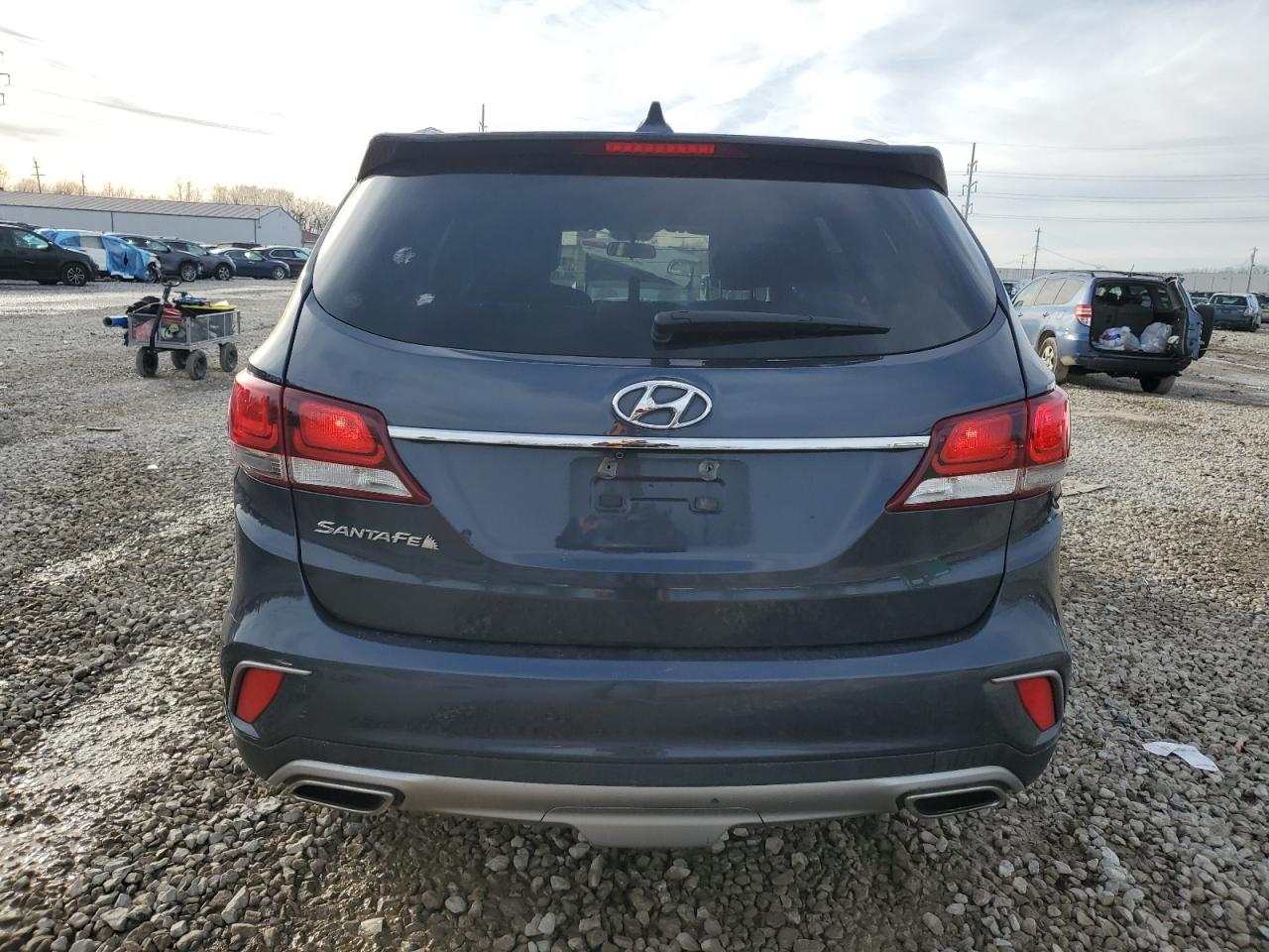 2018 Hyundai Santa Fe - Image 6