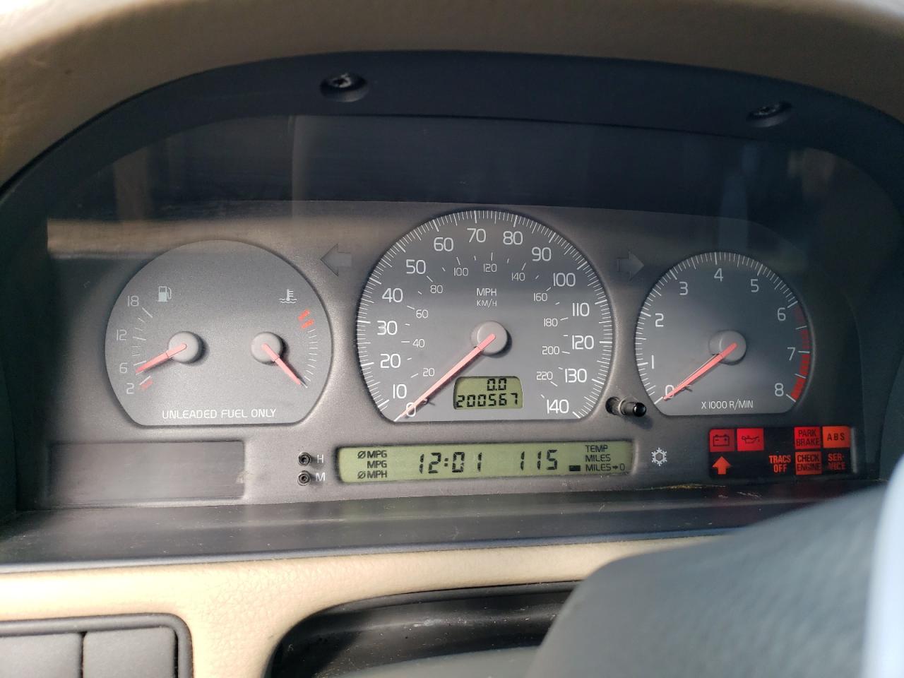 1998 Volvo V70 - Image 9