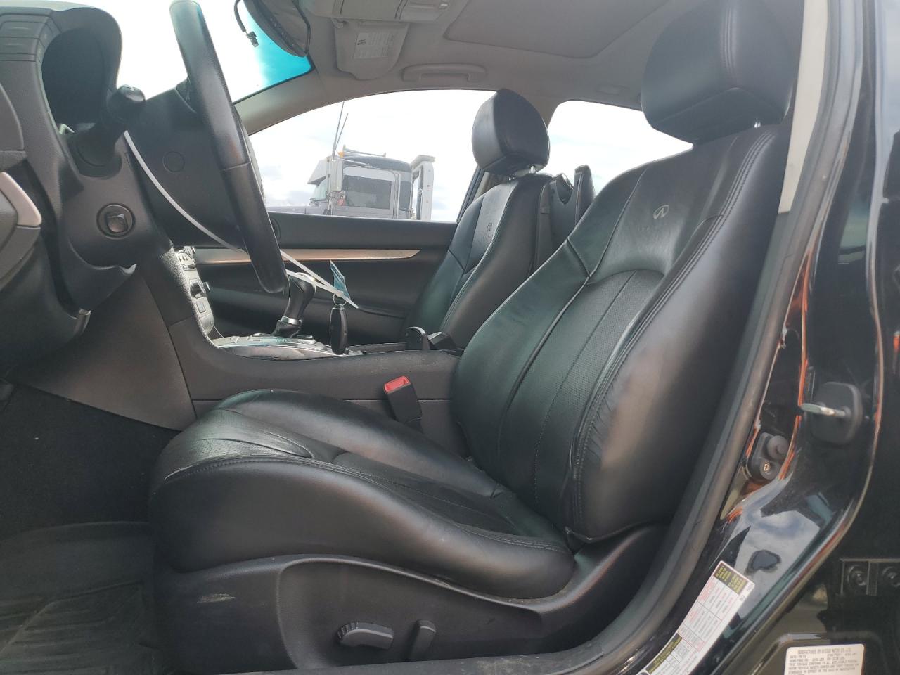 2011 Infiniti G - Image 7