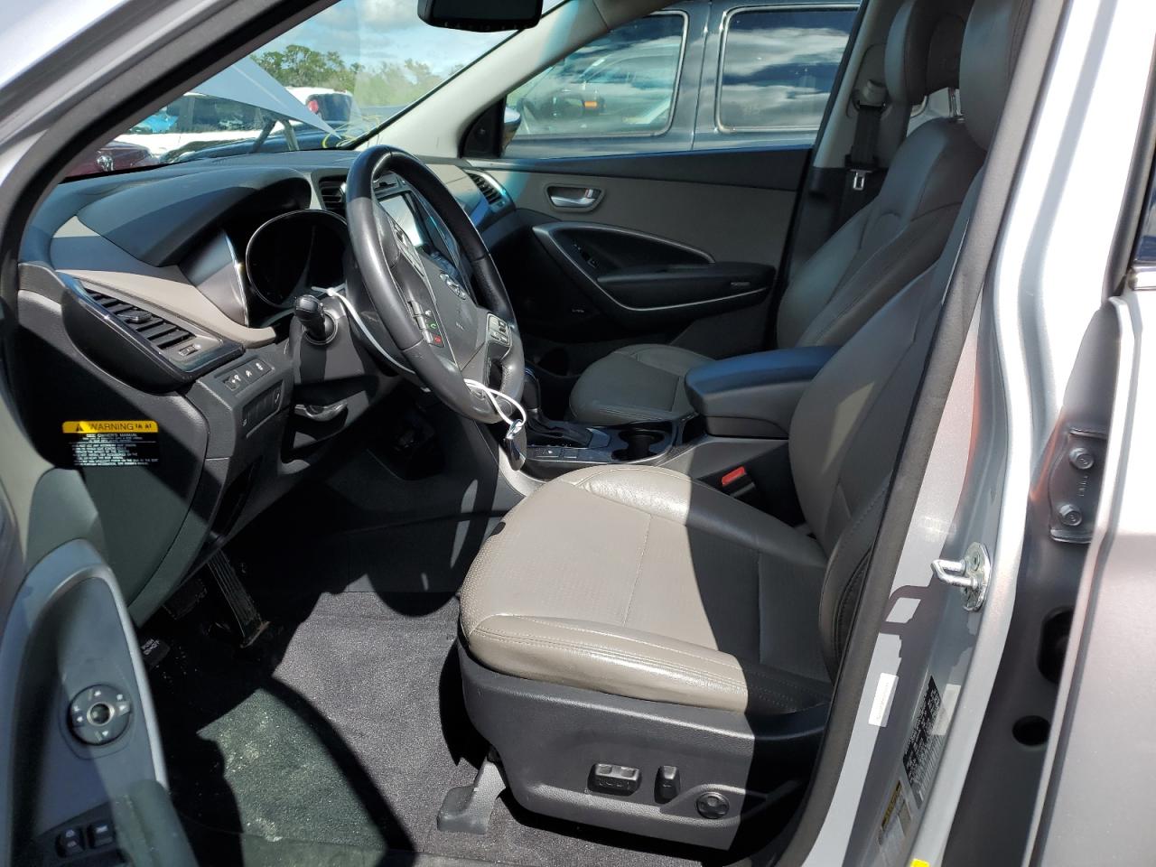 2014 Hyundai Santa Fe - Image 7