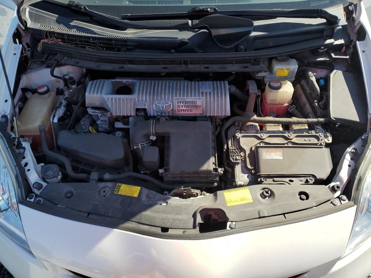 2015 Toyota Prius - Image 11