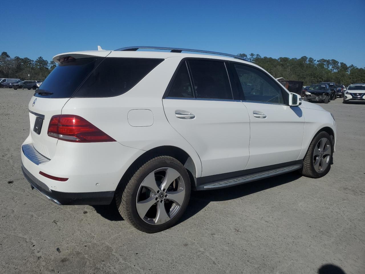 2018 Mercedes-Benz GLE - Image 3