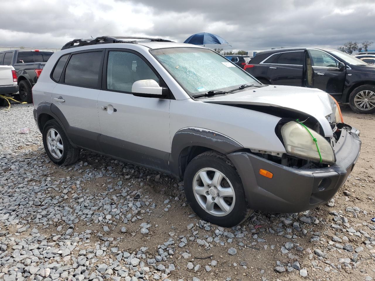 2005 Hyundai Tucson - Image 4
