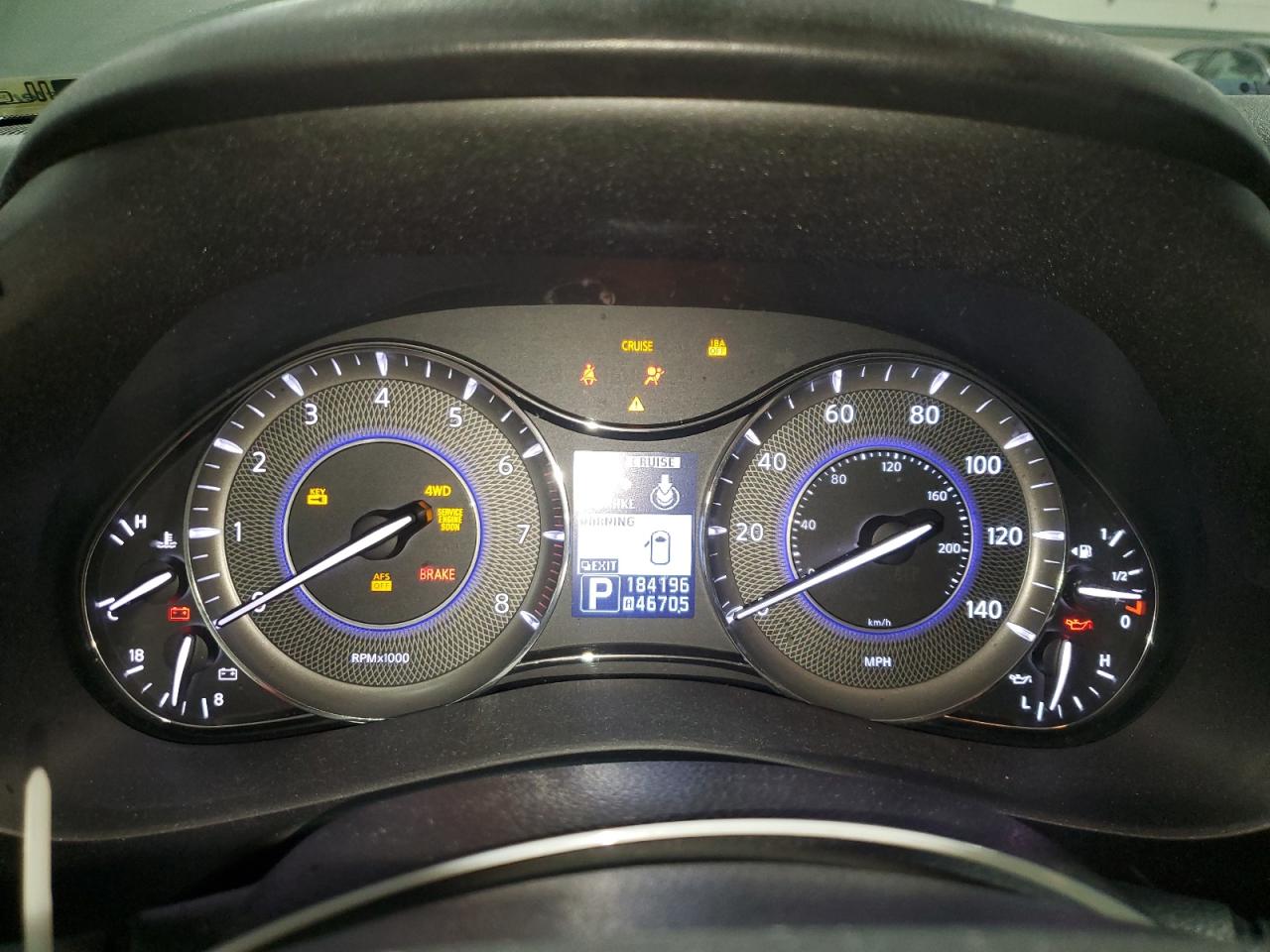 2011 Infiniti QX56 - Image 9