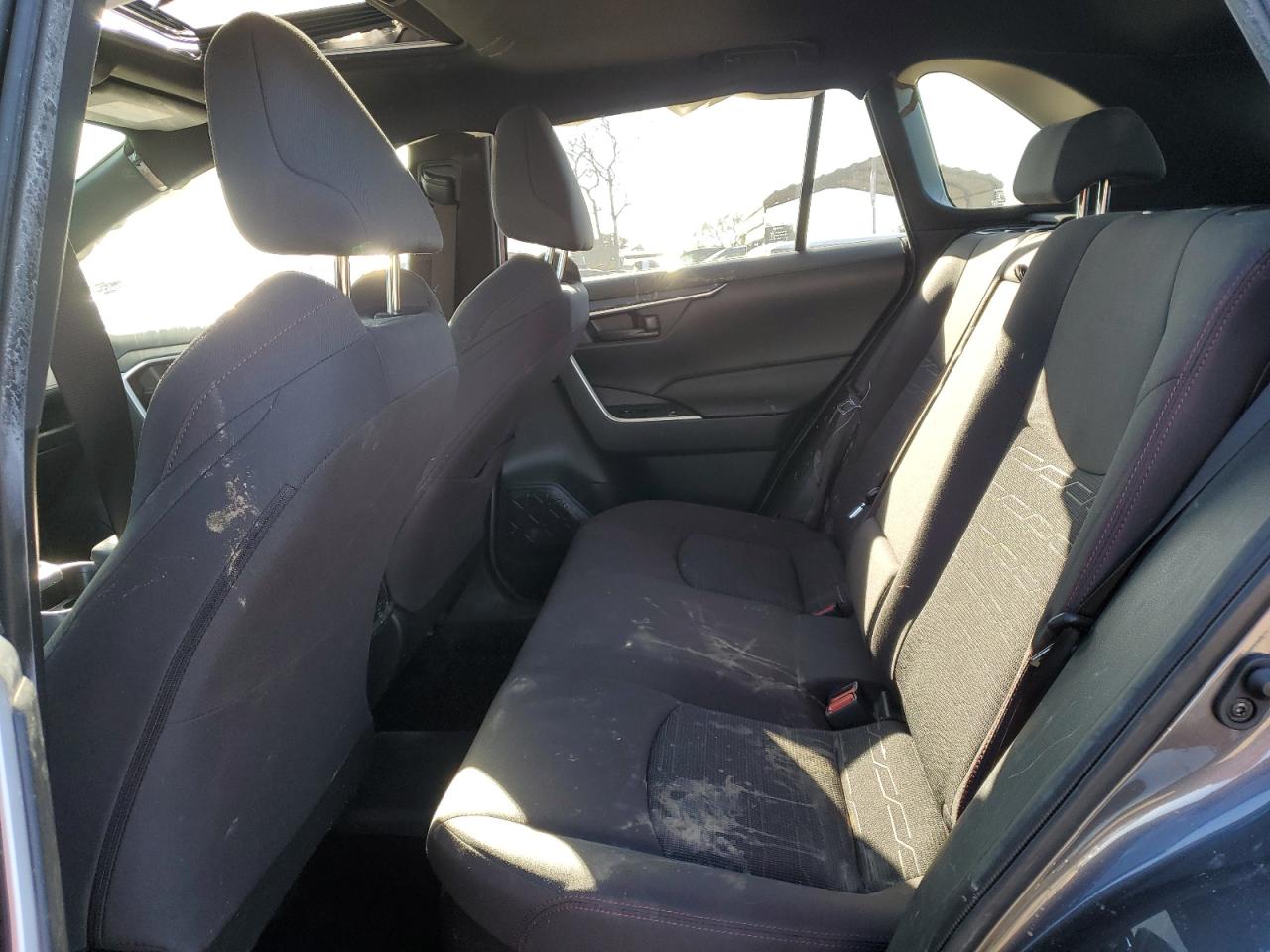2021 Toyota RAV 4 - Image 11