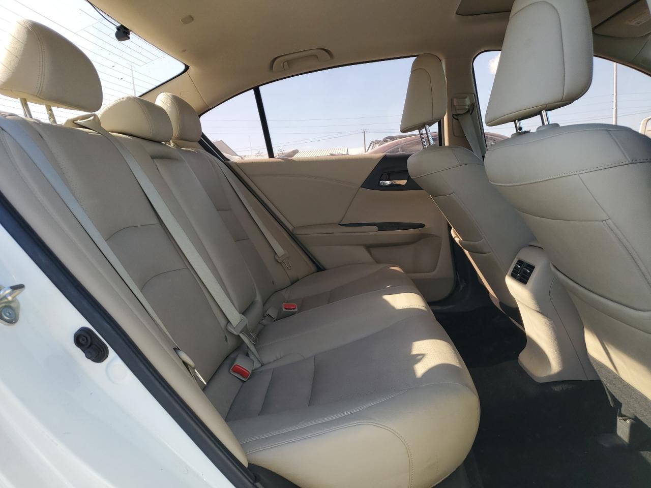 2015 Honda Accord - Image 11