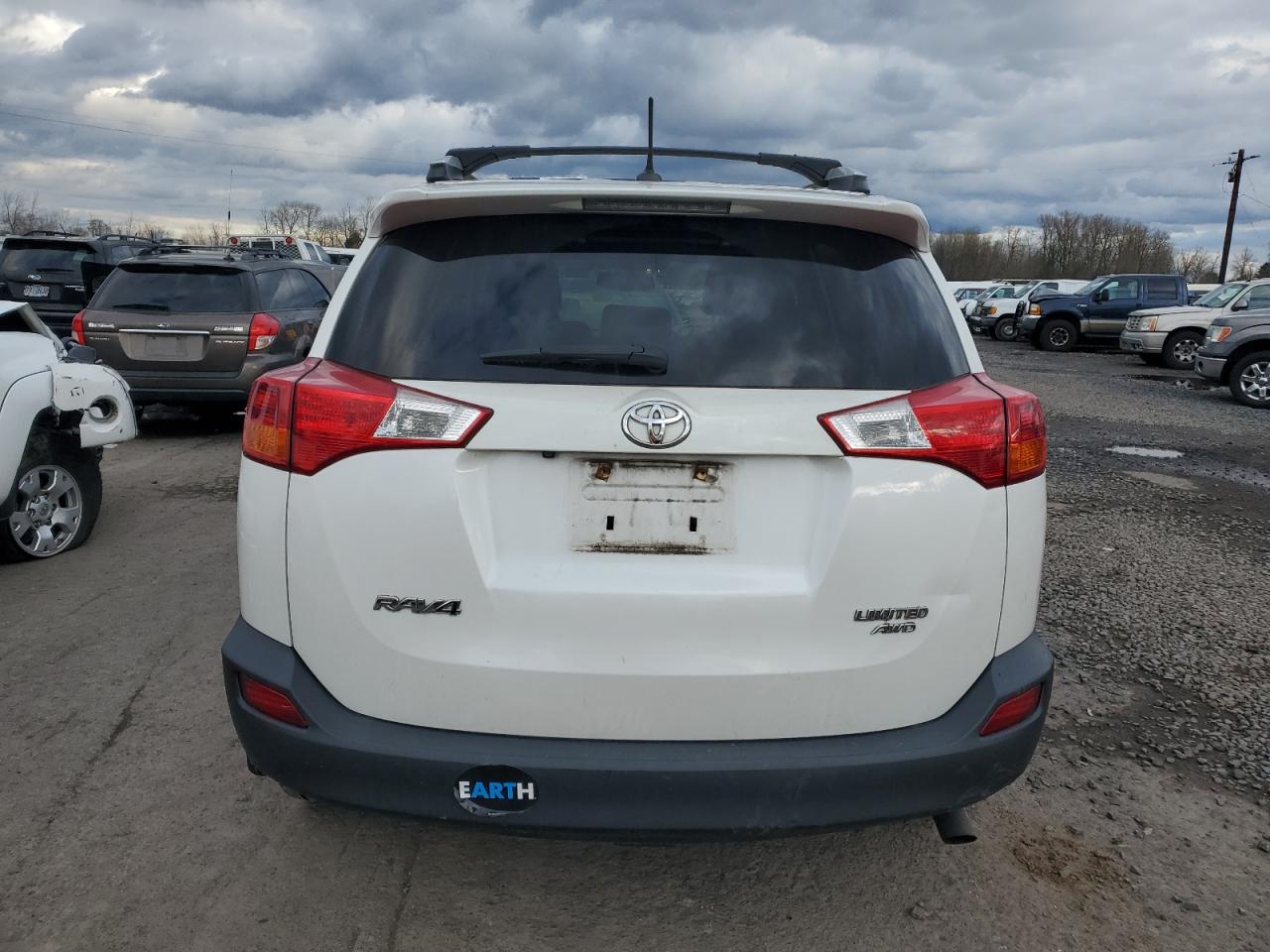2013 Toyota RAV 4 - Image 6
