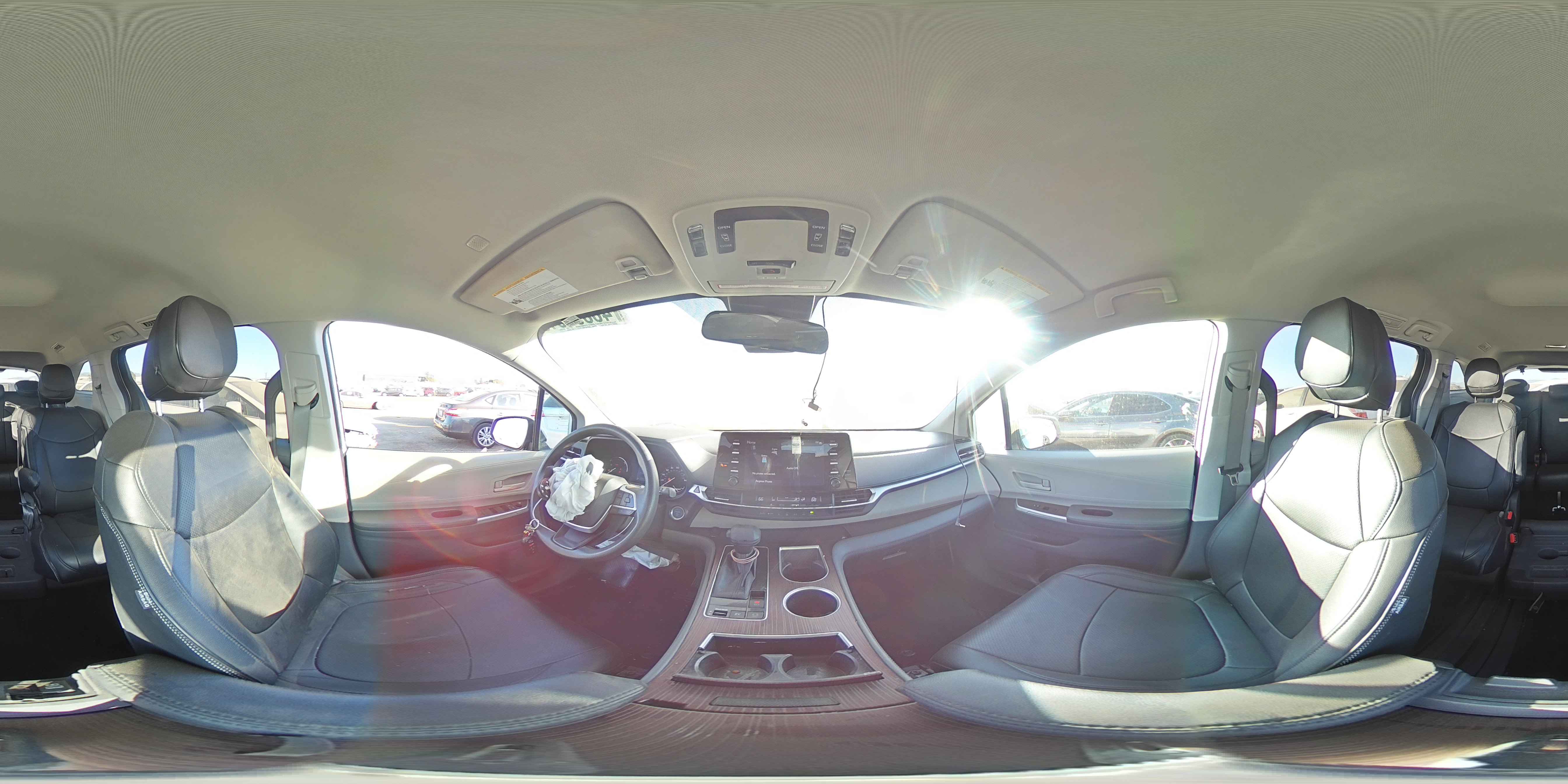 2021 Toyota Sienna - Image 14
