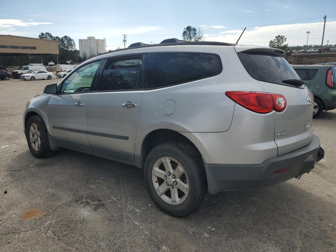 2012 Chevrolet Traverse - Image 2
