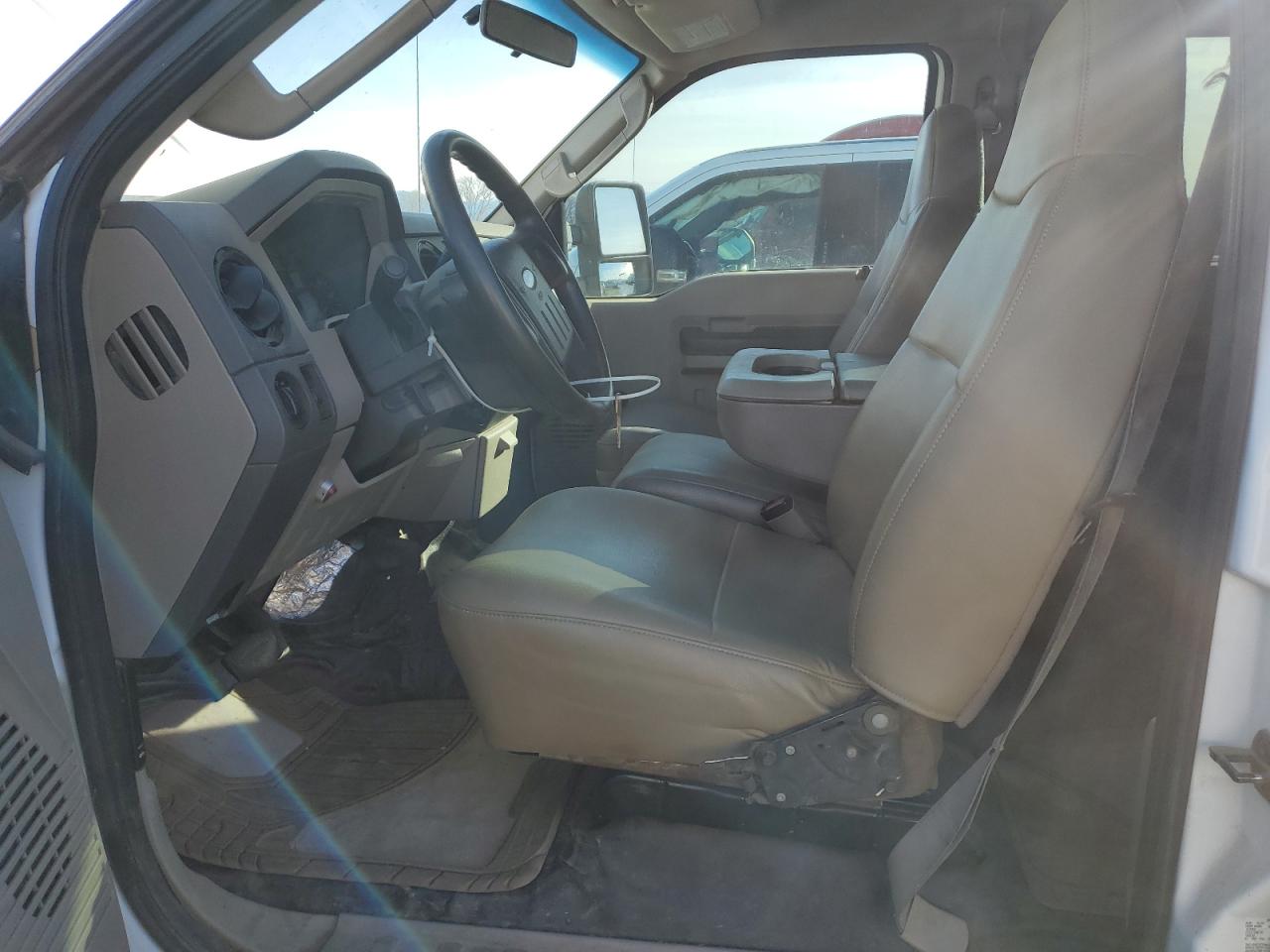 2008 Ford F350 - Image 7