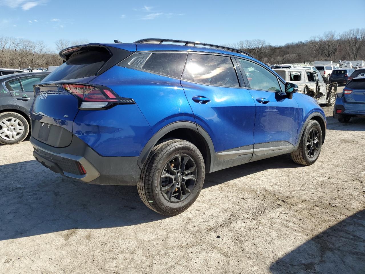 2023 Kia Sportage - Image 3