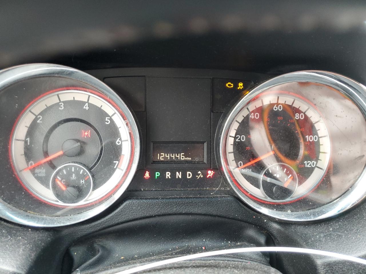 2017 Dodge Caravan - Image 9