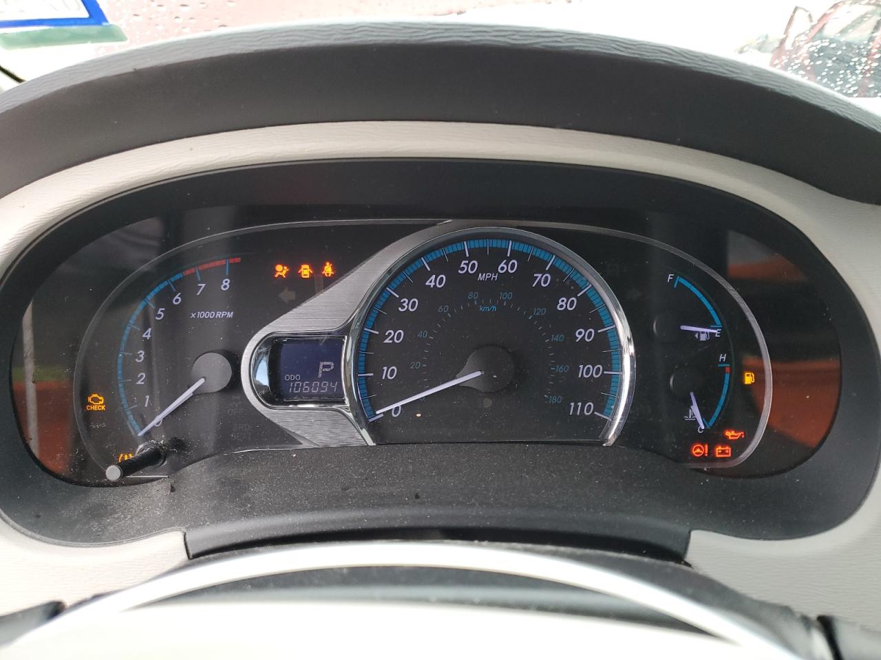 2014 Toyota Sienna - Image 9