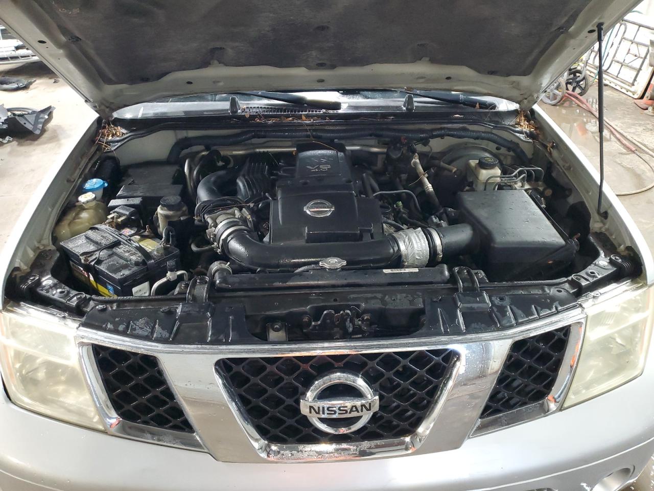 2005 Nissan Pathfinder - Image 12