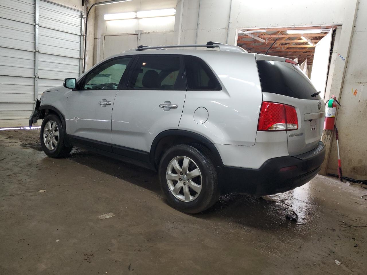 2013 Kia Sorento - Image 2