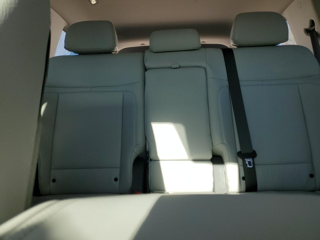 2024 Hyundai Santa Fe - Image 10
