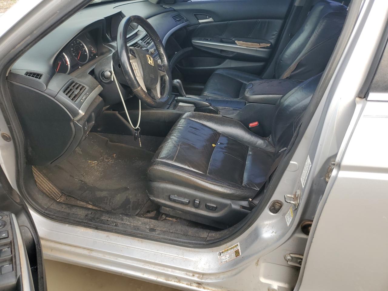 2010 Honda Accord - Image 7