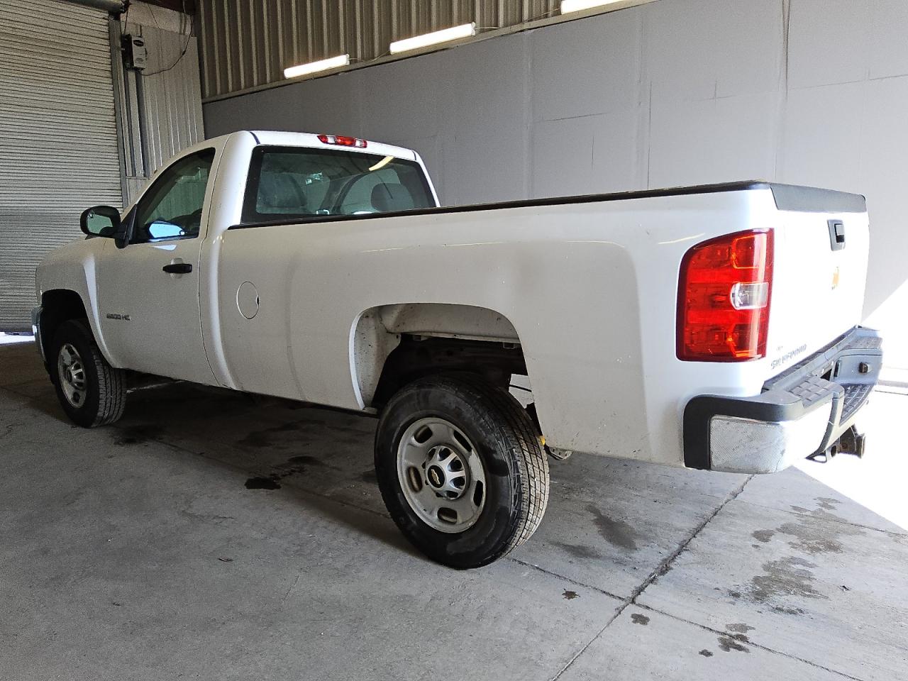 2013 Chevrolet Silverado - Image 2
