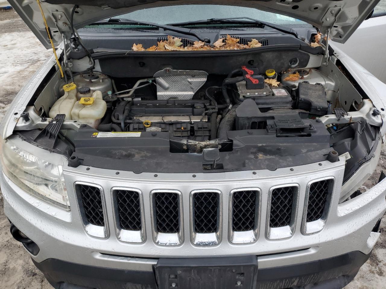 2011 Jeep Compass - Image 13