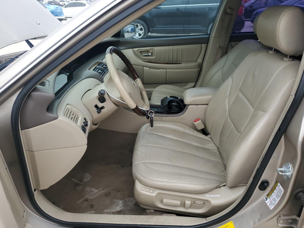 2004 Toyota Avalon - Image 7