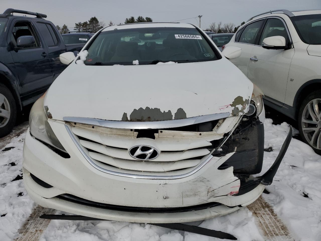 2011 Hyundai Sonata - Image 5